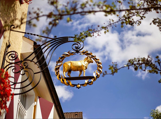 Türschild "Goldenes Lamm" der gleichnamigen Krimidinner Aalen Location 